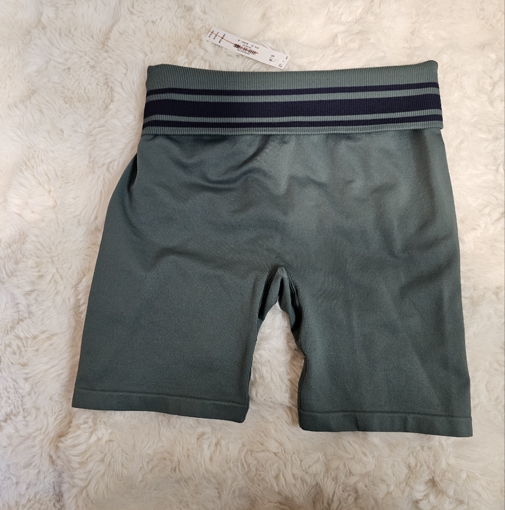 High-Waisted or Fold Over Green Women's Shorts, VS PINK - Small